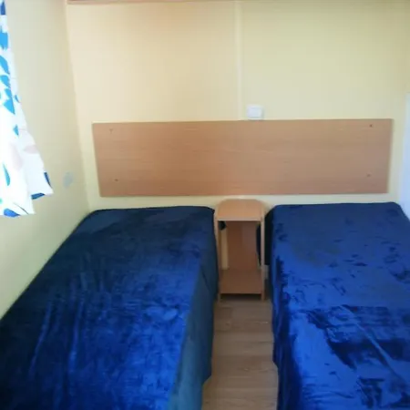 Le Chambron Camping *