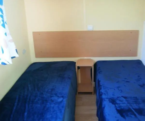 Le Chambron Camping *